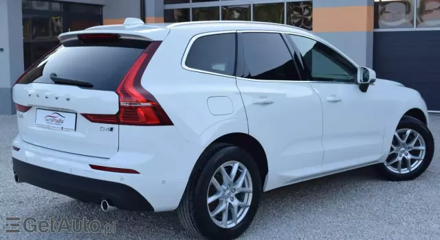 VOLVO XC 60 D4 SCR AWD Momentum