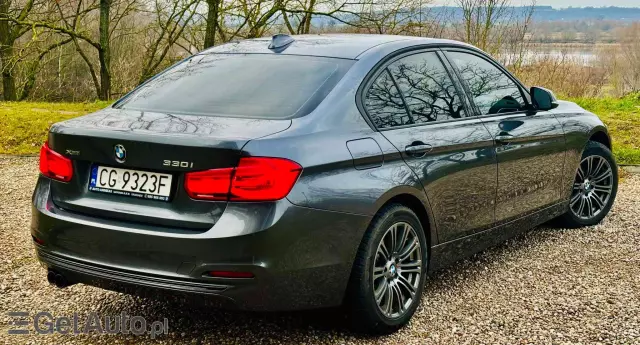 BMW Seria 3 330i