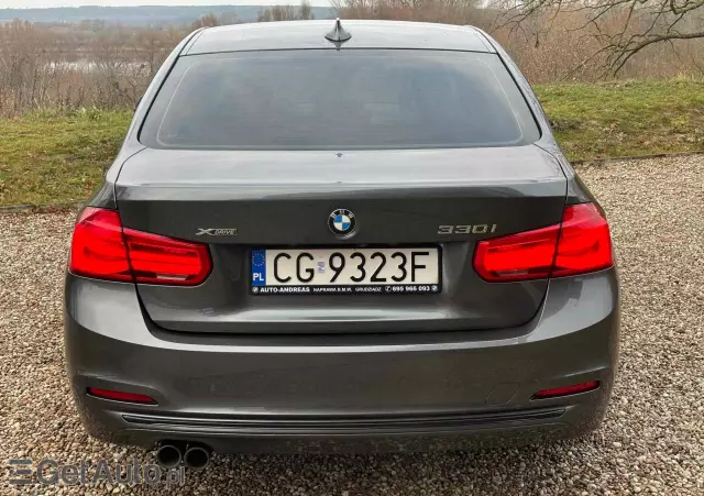 BMW Seria 3 330i