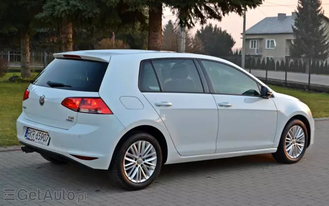 VOLKSWAGEN Golf Variant 1.4 TSI BlueMotion Technology Cup