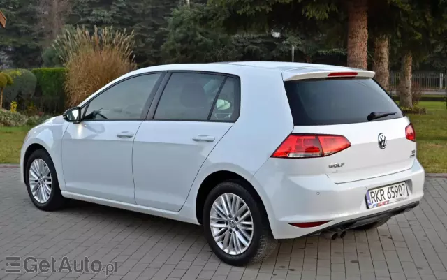 VOLKSWAGEN Golf Variant 1.4 TSI BlueMotion Technology Cup