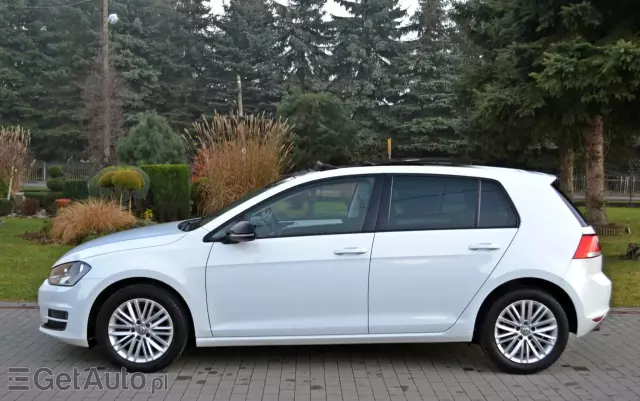 VOLKSWAGEN Golf Variant 1.4 TSI BlueMotion Technology Cup