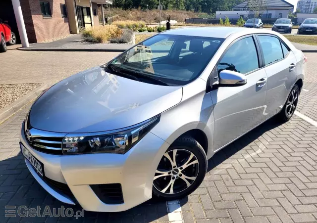 TOYOTA Corolla 1.33 Premium