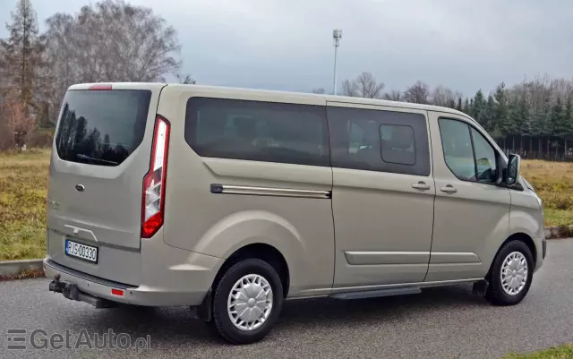 FORD Tourneo Custom 