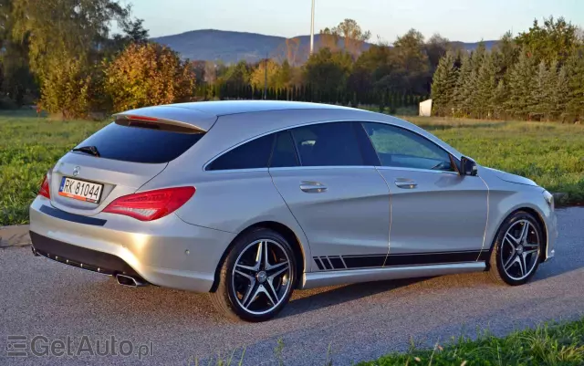 MERCEDES-BENZ CLA 250 7G-DCT Urban