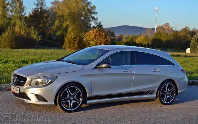 MERCEDES-BENZ CLA 250 7G-DCT Urban