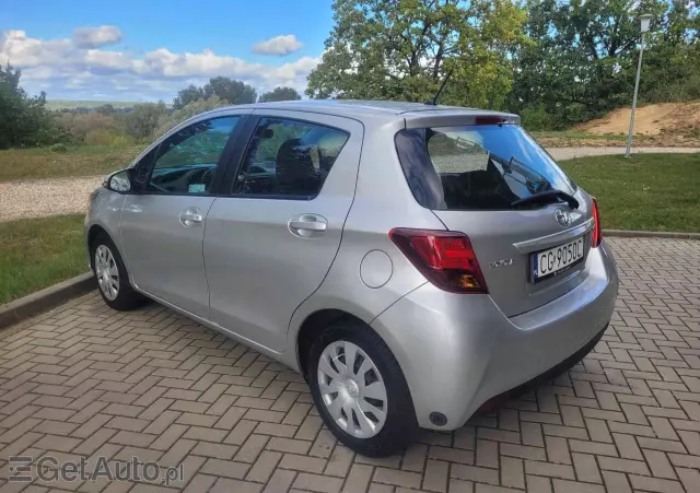 TOYOTA Yaris 