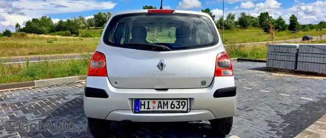 RENAULT Twingo 