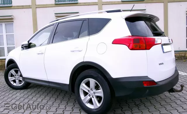 TOYOTA RAV4 2.2 D-4D 4x4 Executive