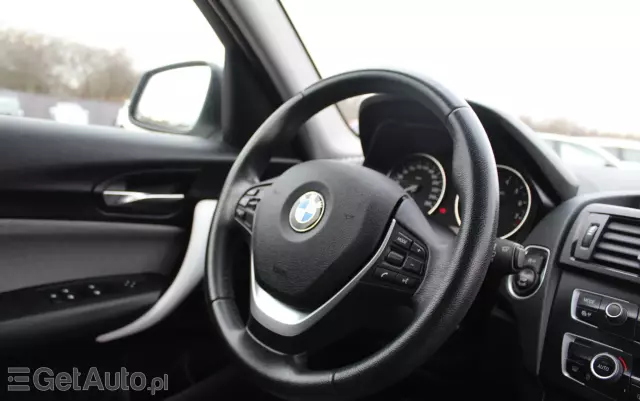 BMW Seria 1 116i Sport Line