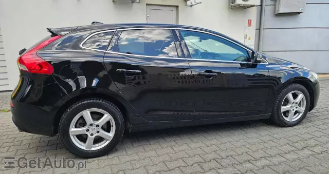 VOLVO V40 D4 Drive-E Inscription