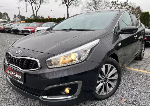 KIA Ceed 1.6 GDI ISG UEFA EURO 2016