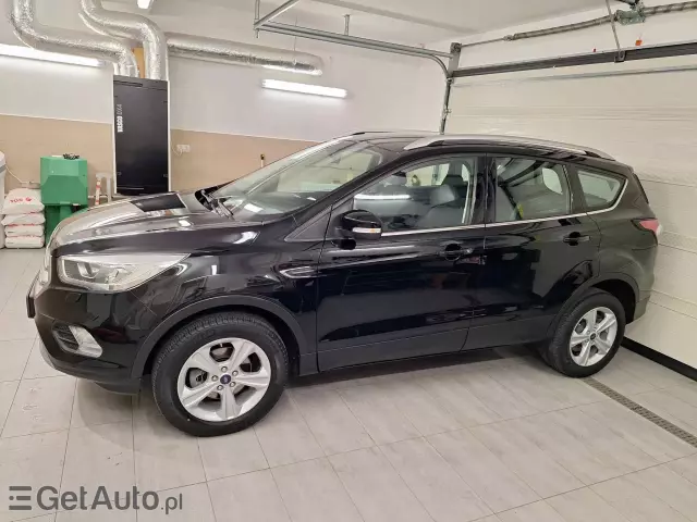 FORD Kuga 1.5 EcoBoost COOL&CONNECT