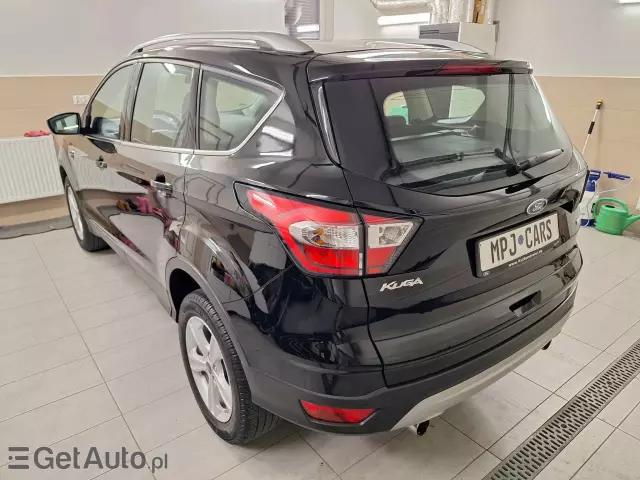 FORD Kuga 1.5 EcoBoost COOL&CONNECT