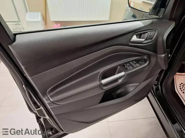 FORD Kuga 1.5 EcoBoost COOL&CONNECT