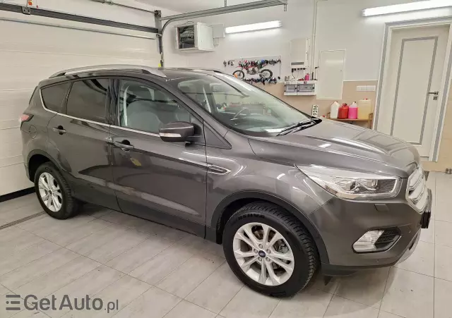 FORD Kuga 1.5 EcoBoost COOL&CONNECT