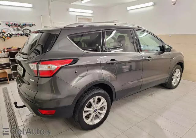 FORD Kuga 1.5 EcoBoost COOL&CONNECT