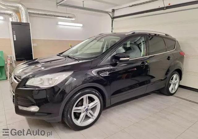 FORD Kuga 1.6 EcoBoost 2x4 Titanium