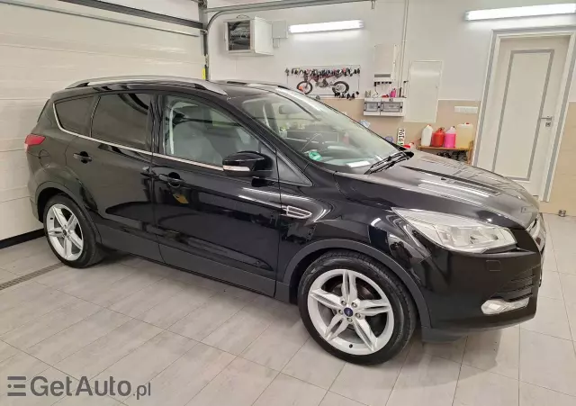 FORD Kuga 1.6 EcoBoost 2x4 Titanium