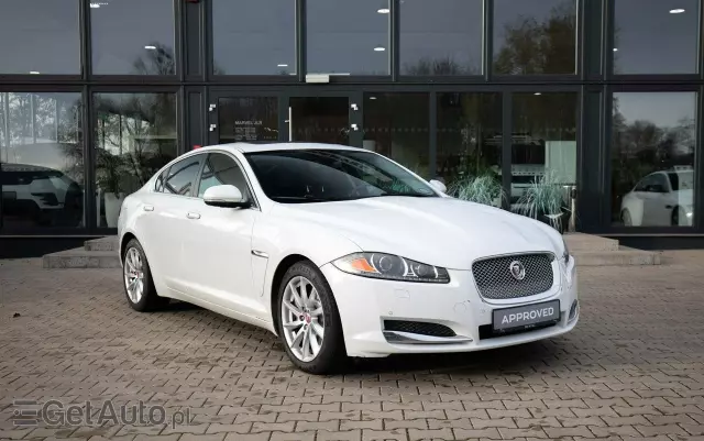 JAGUAR XF 2.0 T Luxury