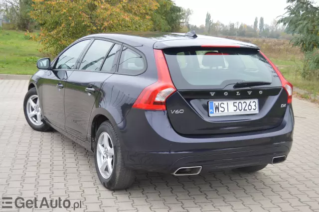 VOLVO V60 Kinetic