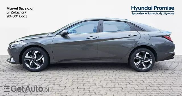 HYUNDAI Elantra 