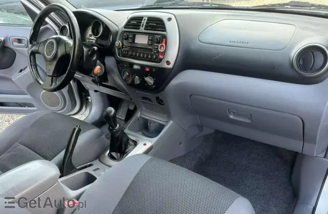 TOYOTA RAV4 