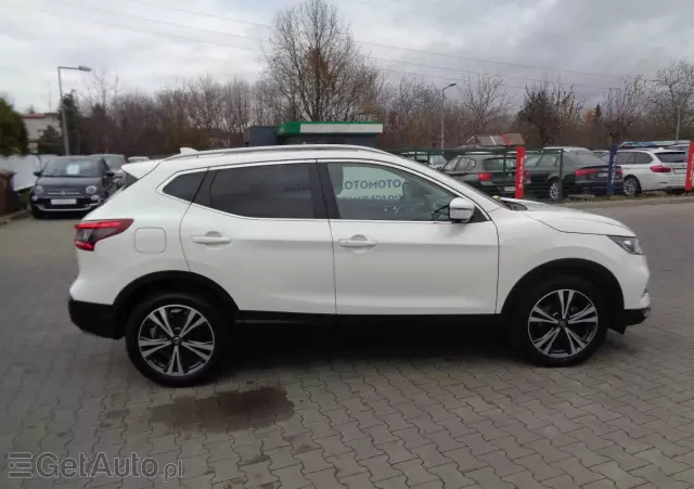 NISSAN Qashqai 1.3 DIG-T Tekna+