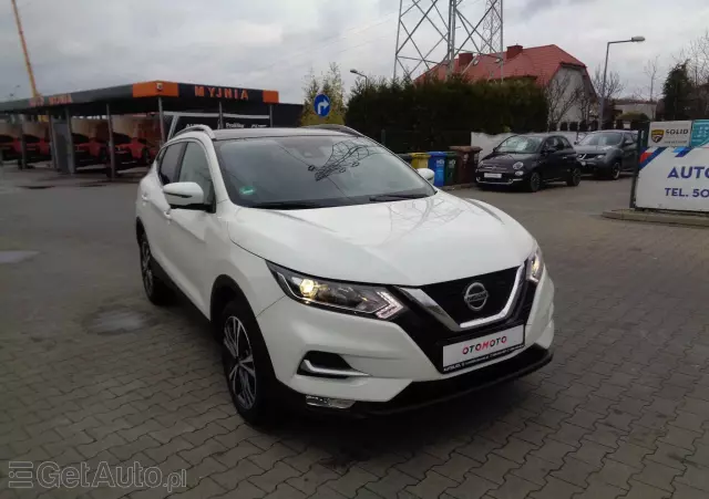 NISSAN Qashqai 1.3 DIG-T Tekna+