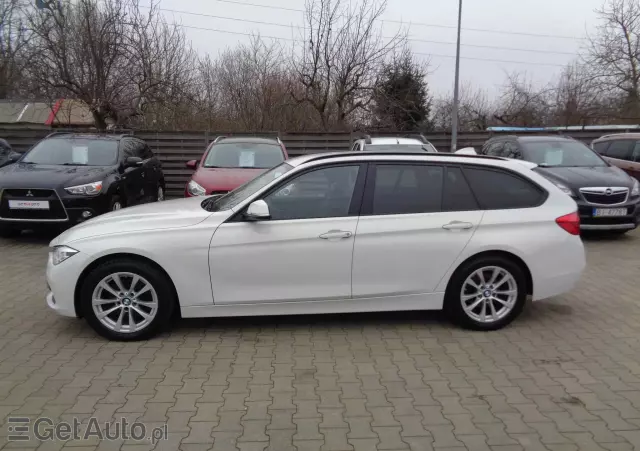 BMW Seria 3 320d Touring xDrive Sport Line