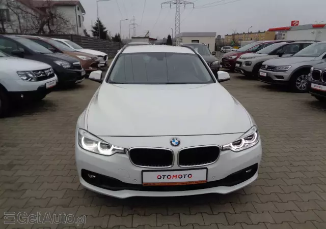 BMW Seria 3 320d Touring xDrive Sport Line