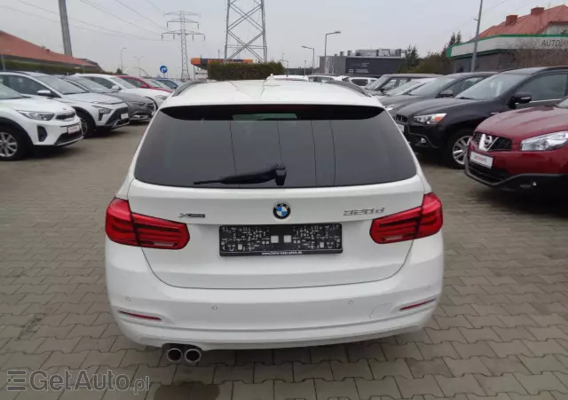 BMW Seria 3 320d Touring xDrive Sport Line