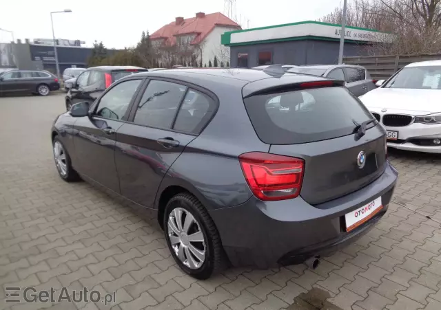 BMW Seria 1 116i Sport Line