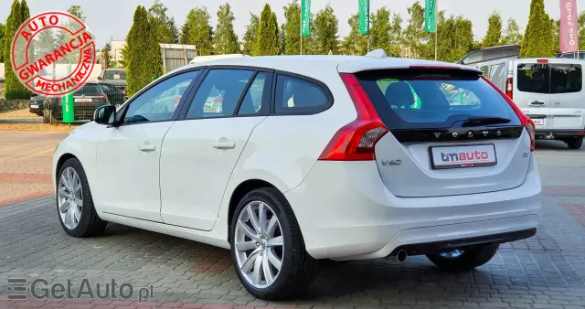 VOLVO V60 D3 Drive-E Dynamic Edition (Momentum)