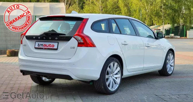 VOLVO V60 D3 Drive-E Dynamic Edition (Momentum)