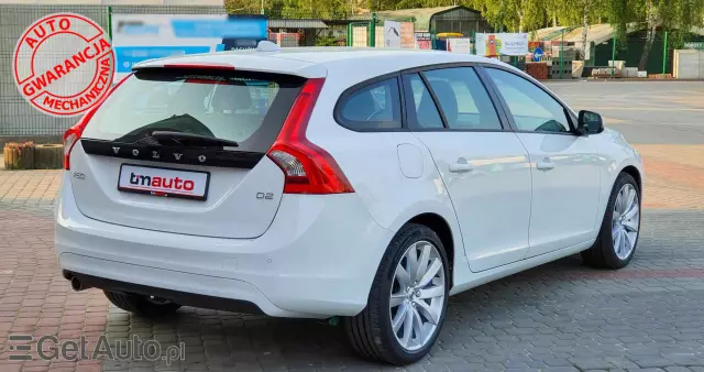 VOLVO V60 D3 Drive-E Dynamic Edition (Momentum)