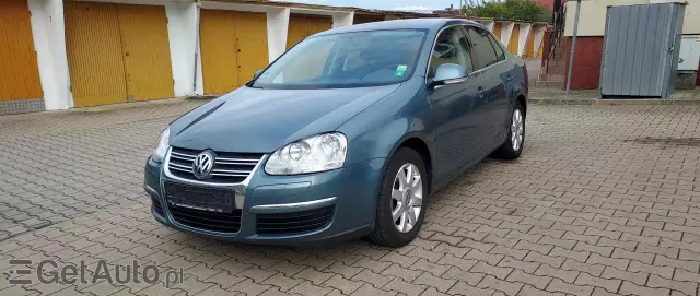 VOLKSWAGEN Jetta 1.6 Comfortline