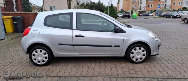 RENAULT Clio 1.2 16V 75 Collection