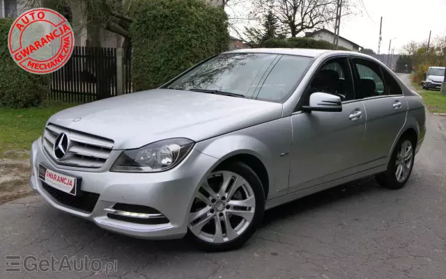 MERCEDES-BENZ Klasa C 180 CGI Automatik BlueEFFICIENCY Avantgarde