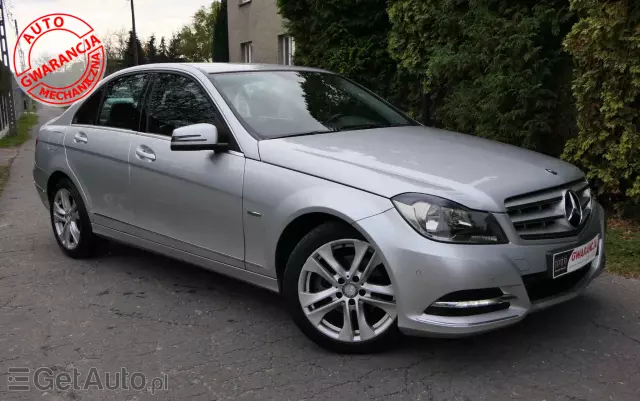 MERCEDES-BENZ Klasa C 180 CGI Automatik BlueEFFICIENCY Avantgarde