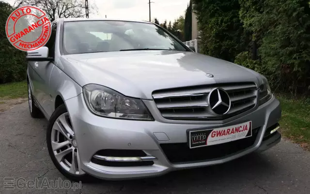 MERCEDES-BENZ Klasa C 180 CGI Automatik BlueEFFICIENCY Avantgarde