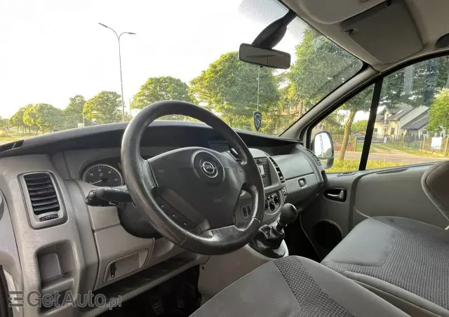 OPEL Vivaro 