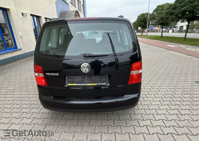 VOLKSWAGEN Touran 