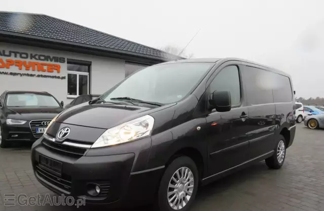 TOYOTA Proace 