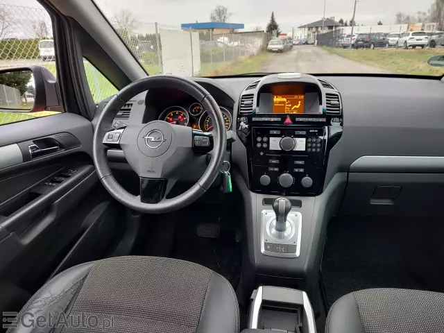 OPEL Zafira Cosmo Aut.