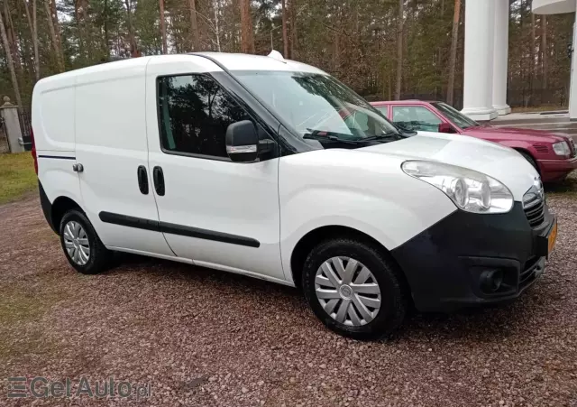 OPEL COMBO 