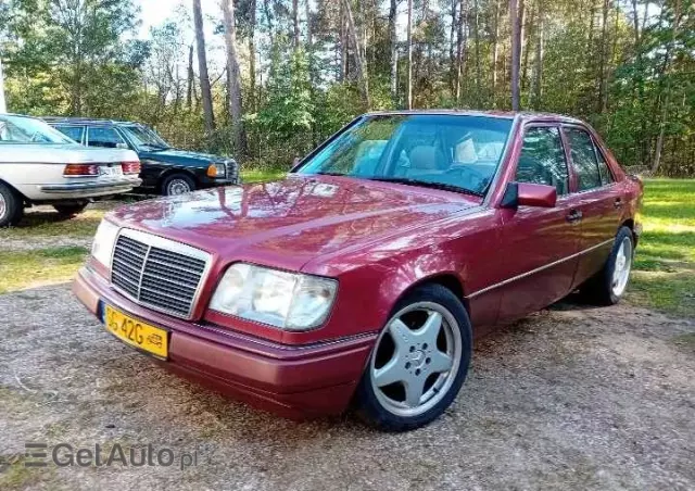 MERCEDES-BENZ W 124 