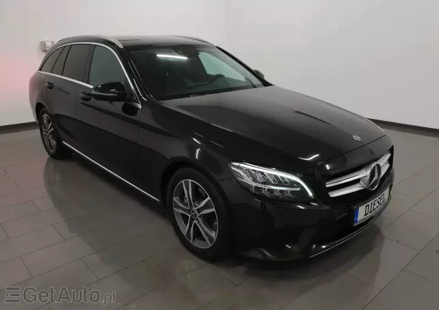 MERCEDES-BENZ Klasa C 220 d T 9G-TRONIC Avantgarde