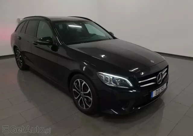 MERCEDES-BENZ Klasa C 220 d T 9G-TRONIC Avantgarde