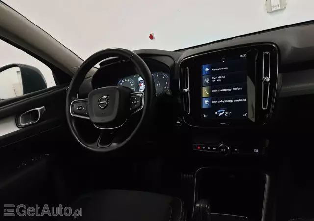 VOLVO XC 40 